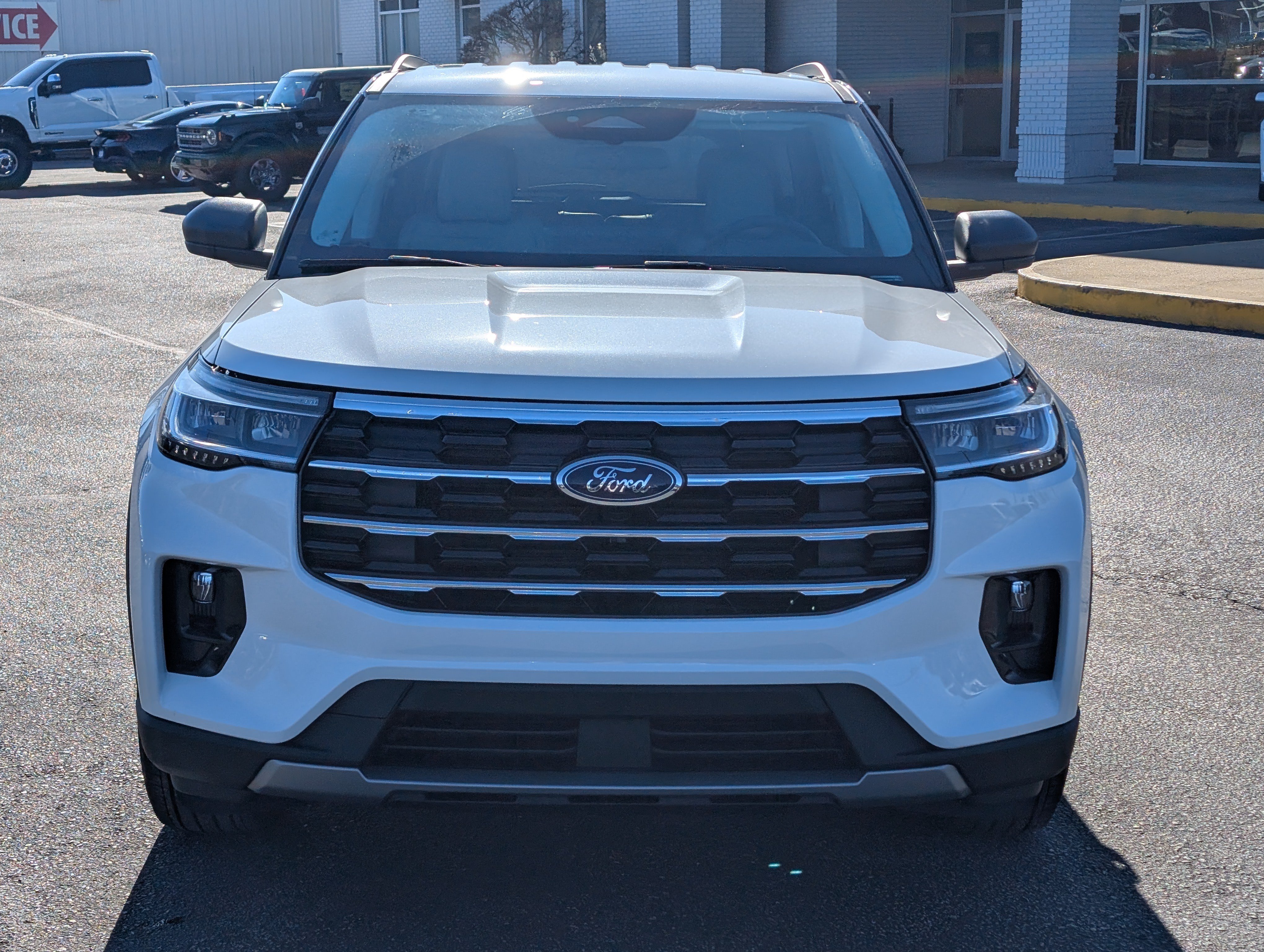 New 2026 Ford Explorer Active w/ Active Comfort Package AWD/4WD image 3
