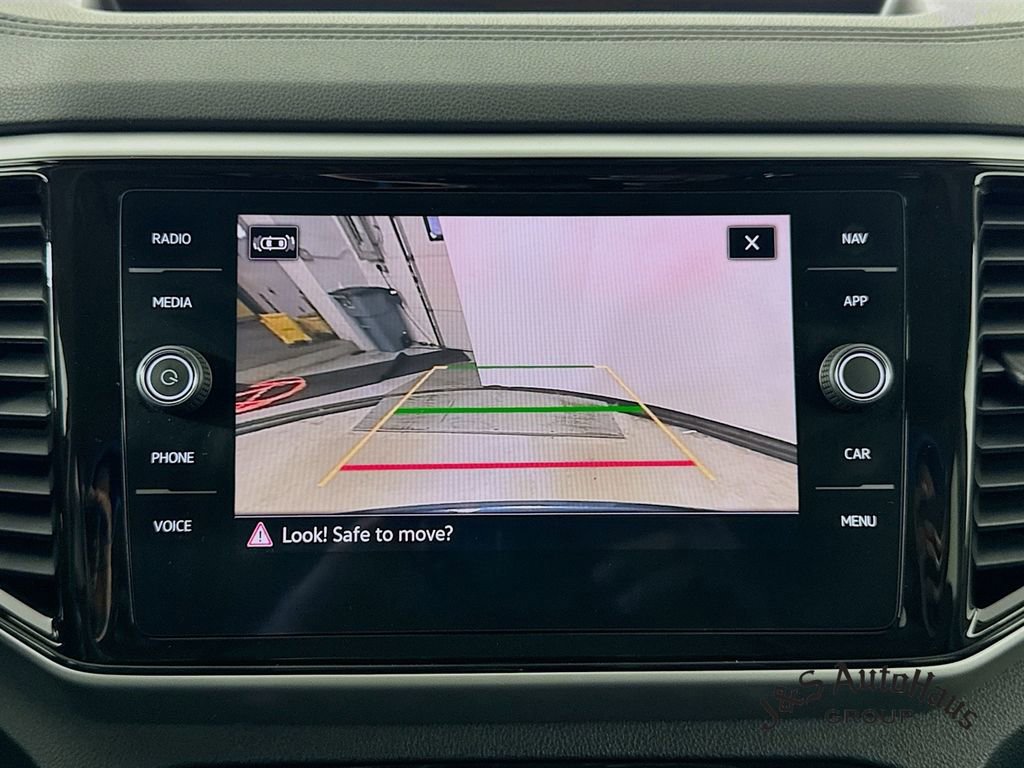 Used 2021 Volkswagen Atlas SEL Premium image 19