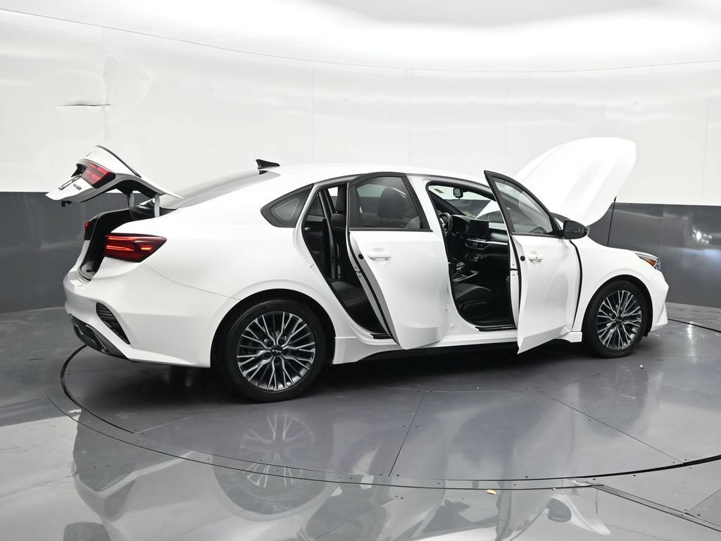 Used 2023 Kia Forte GT-Line FWD image 26