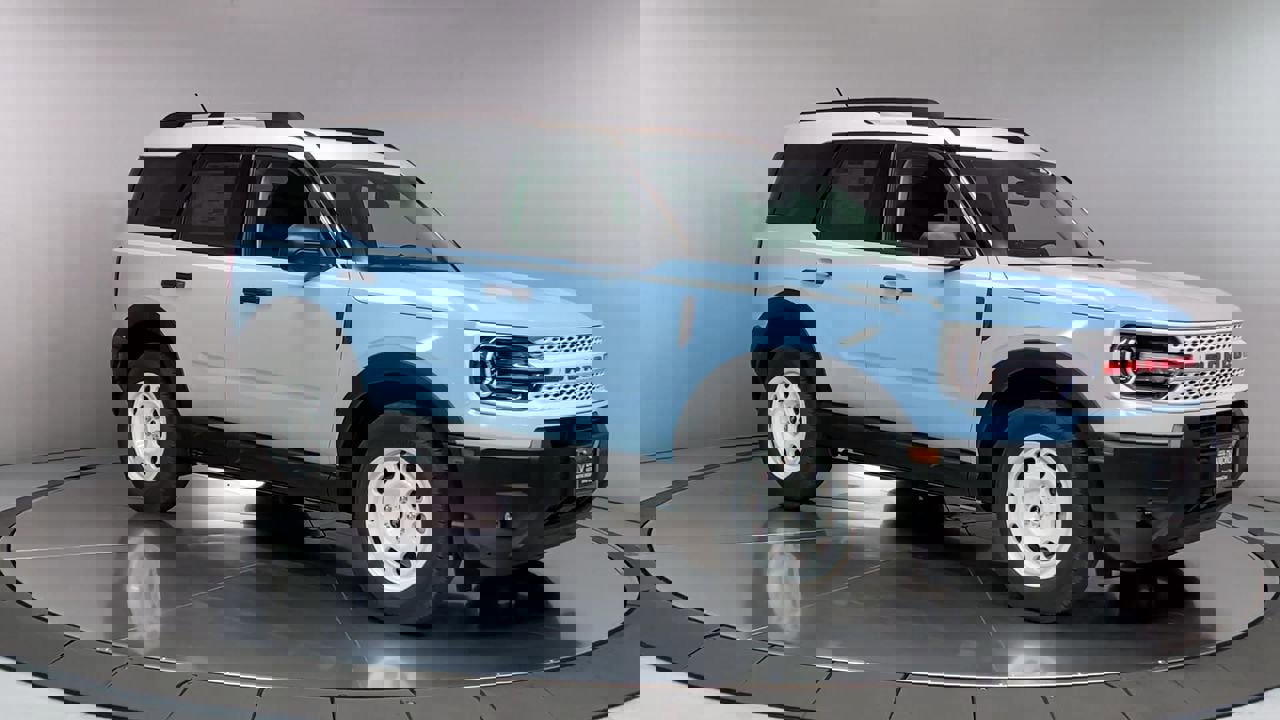 New 2025 Ford Bronco Sport Heritage w/ Convenience Package image 2