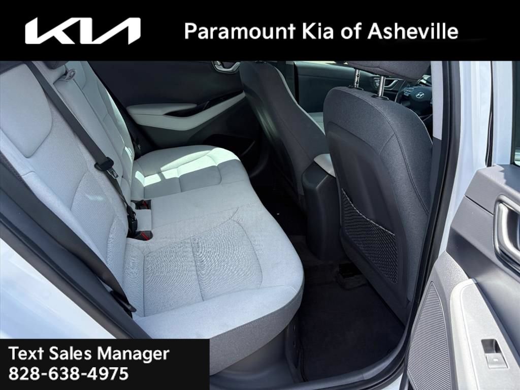 Used 2022 Hyundai Ioniq SE FWD image 21