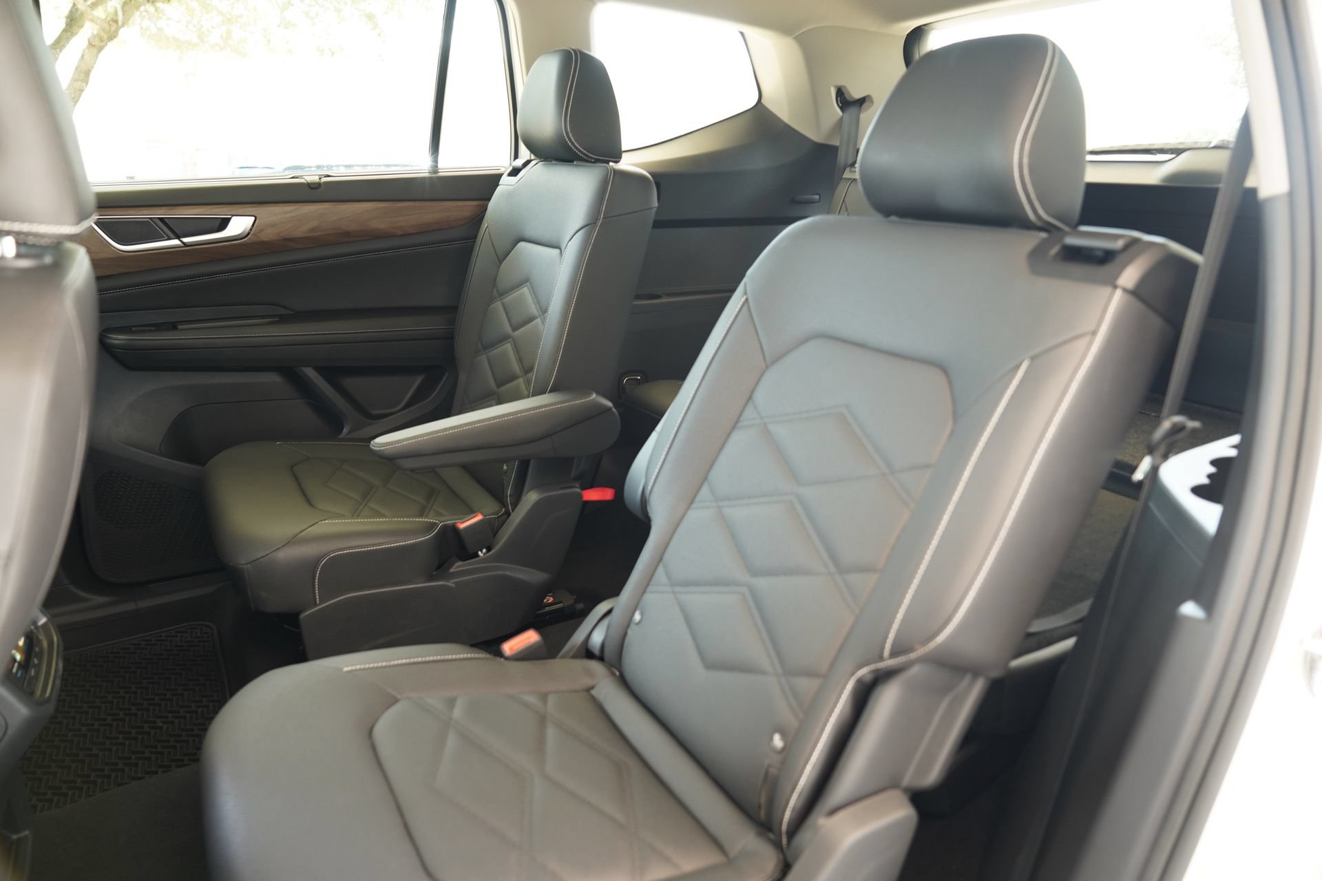 Certified 2026 Volkswagen Atlas SE FWD image 26