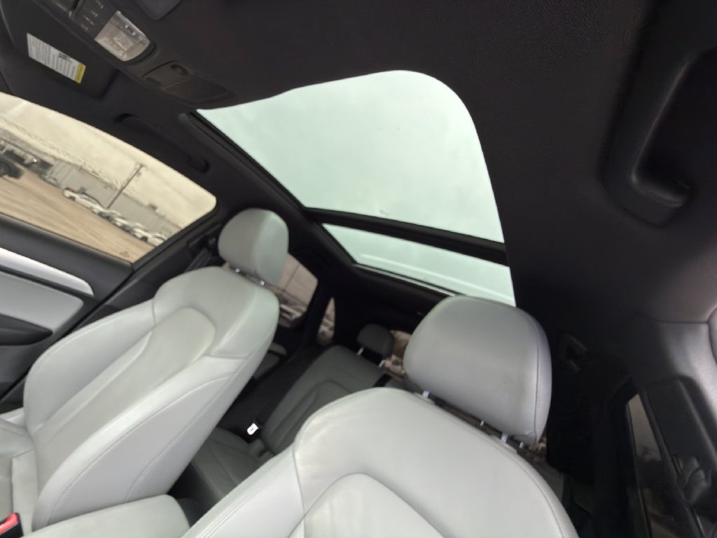 Used 2018 Audi Q3 2.0T Premium w/ Convenience Package AWD/4WD image 25