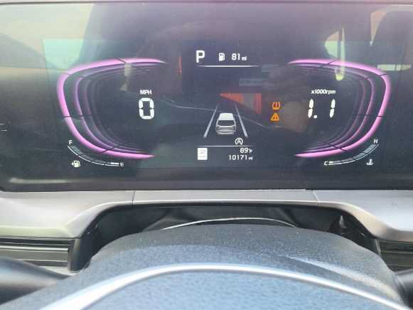 Used 2024 Kia Telluride LX FWD image 21
