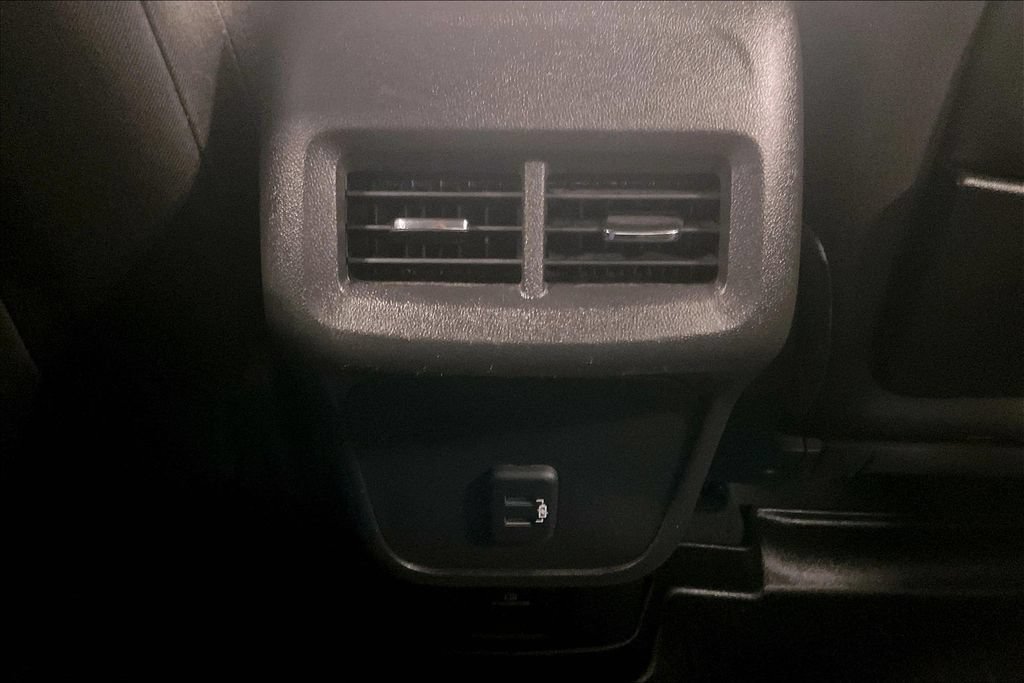 Used 2021 GMC Terrain SLE w/ Driver Convenience Package FWD image 24