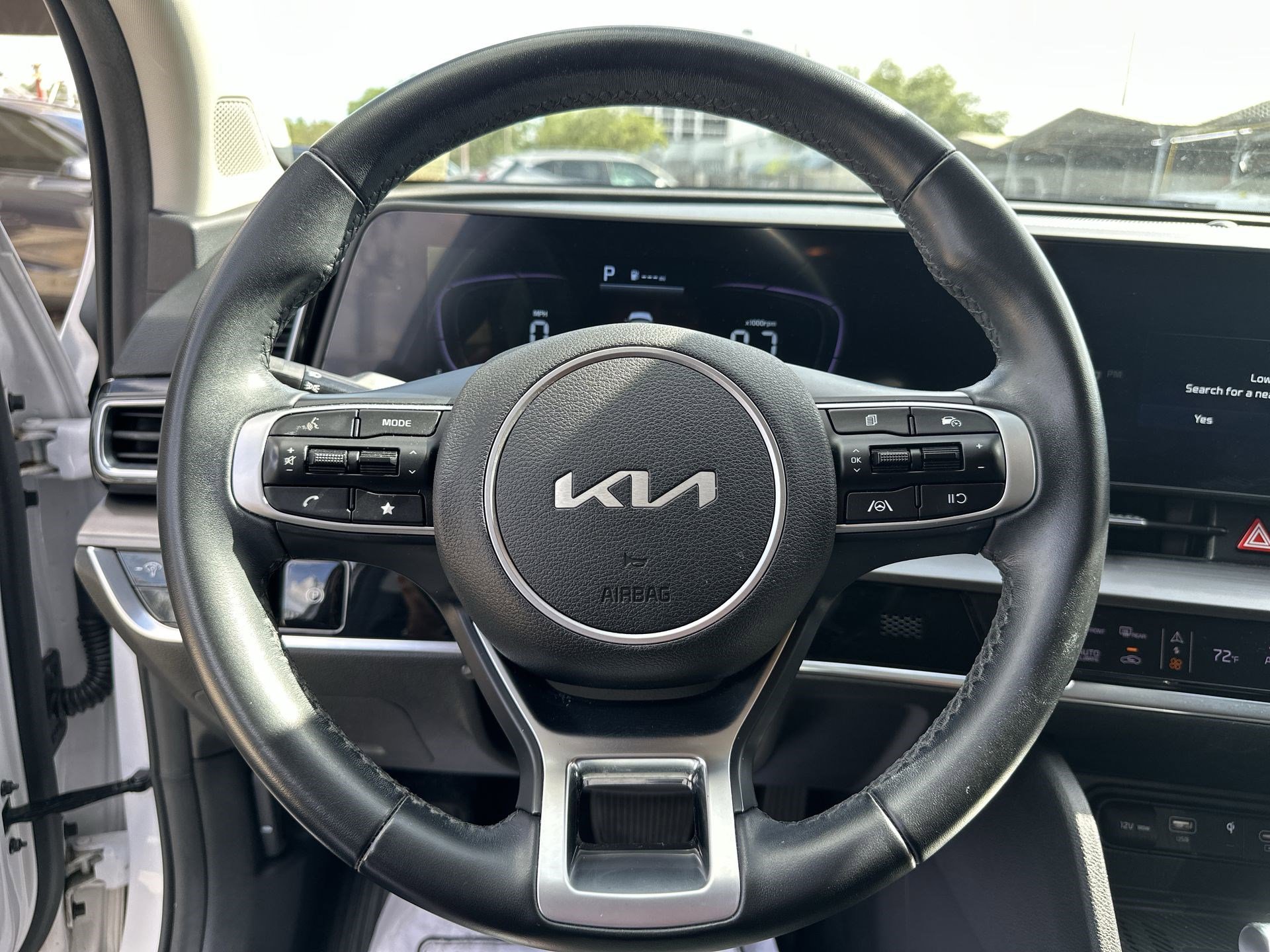 Used 2023 Kia Sportage EX FWD image 11