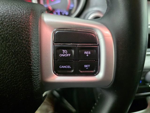 Used 2017 Dodge Journey SXT w/ Premium Group FWD image 17