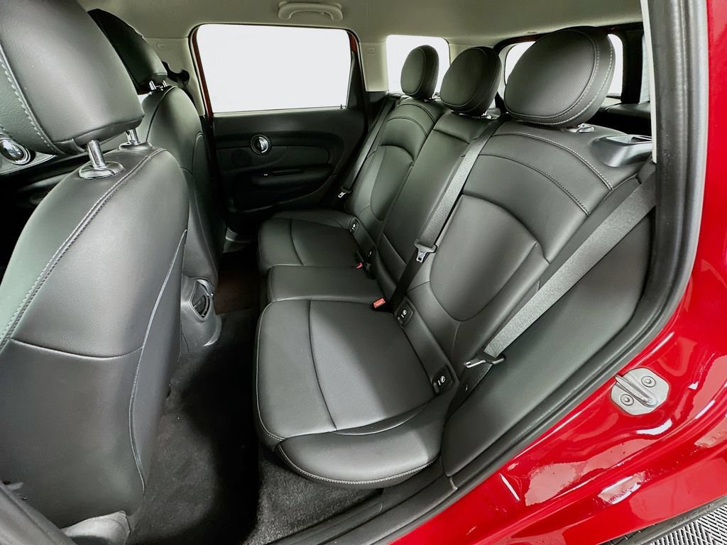 Used 2019 MINI Cooper Clubman FWD image 23