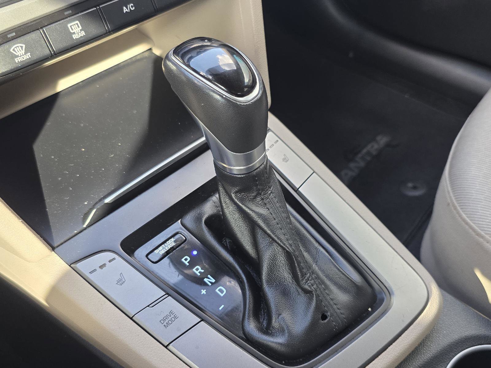 Used 2017 Hyundai Elantra Value Edition FWD image 16