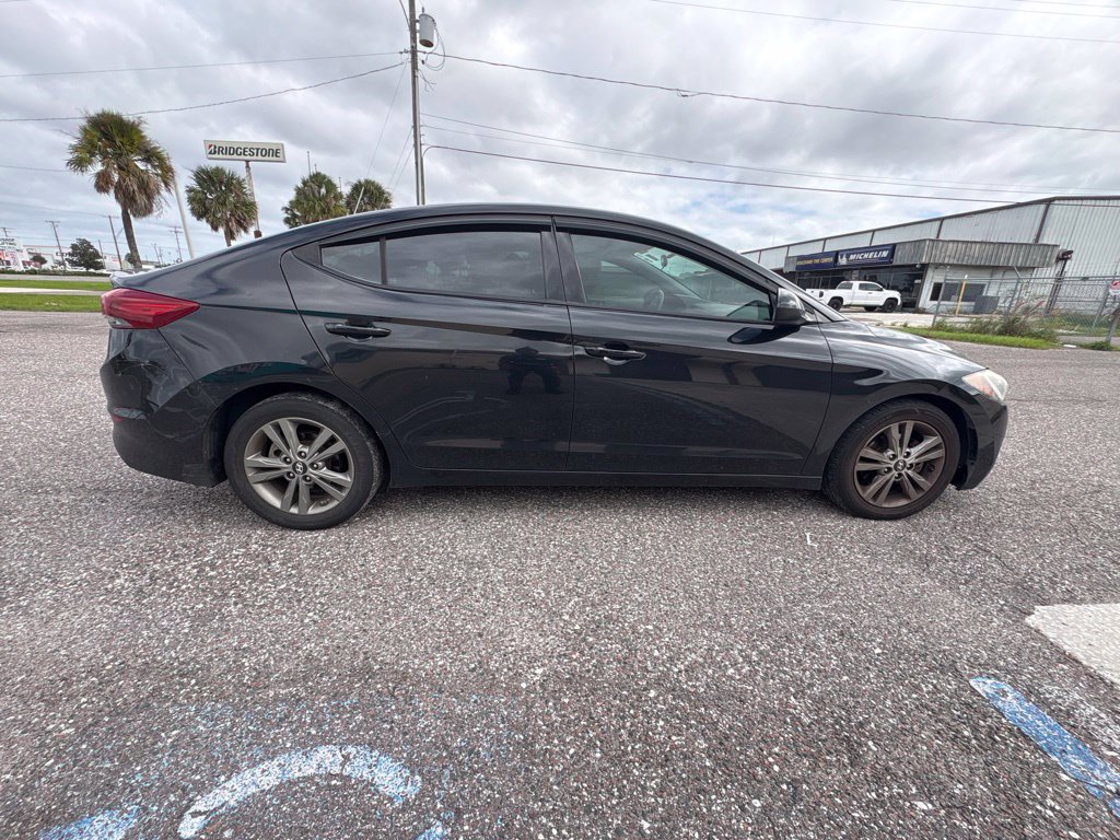 Used 2018 Hyundai Elantra SEL FWD image 2