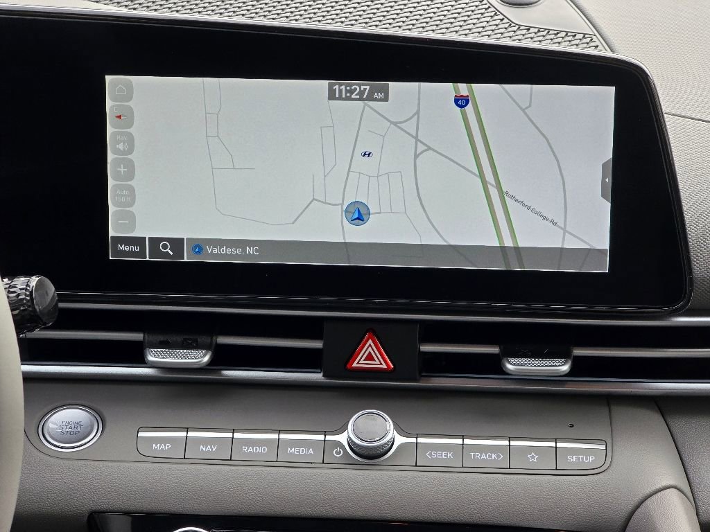 New 2025 Hyundai Elantra SEL image 5