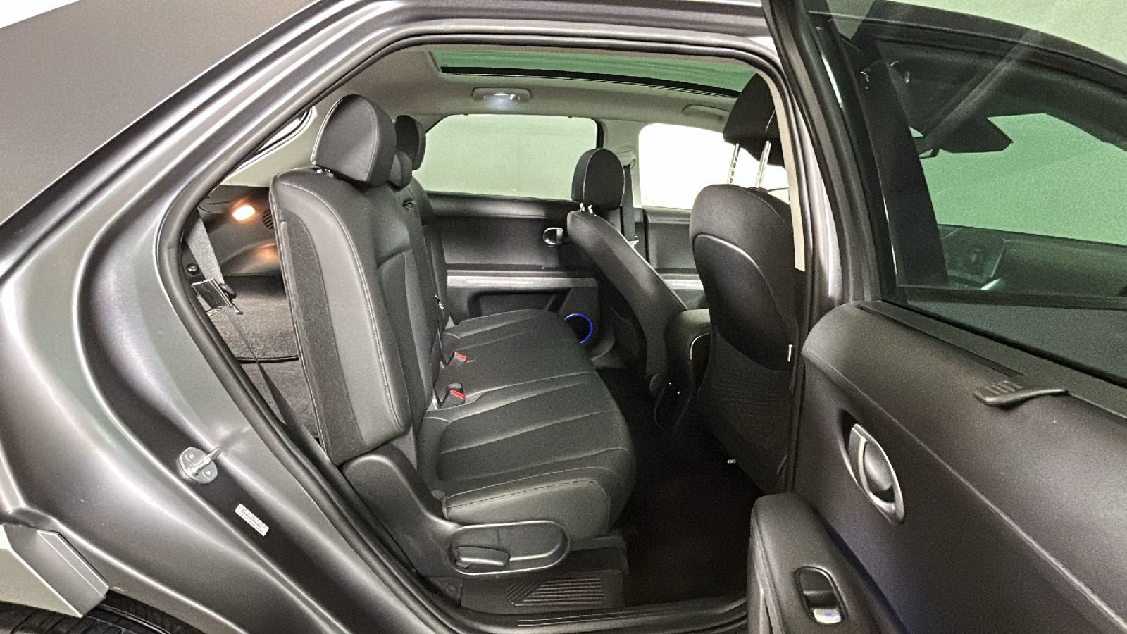 Used 2023 Hyundai Ioniq 5 Limited w/ Cargo Package RWD image 35