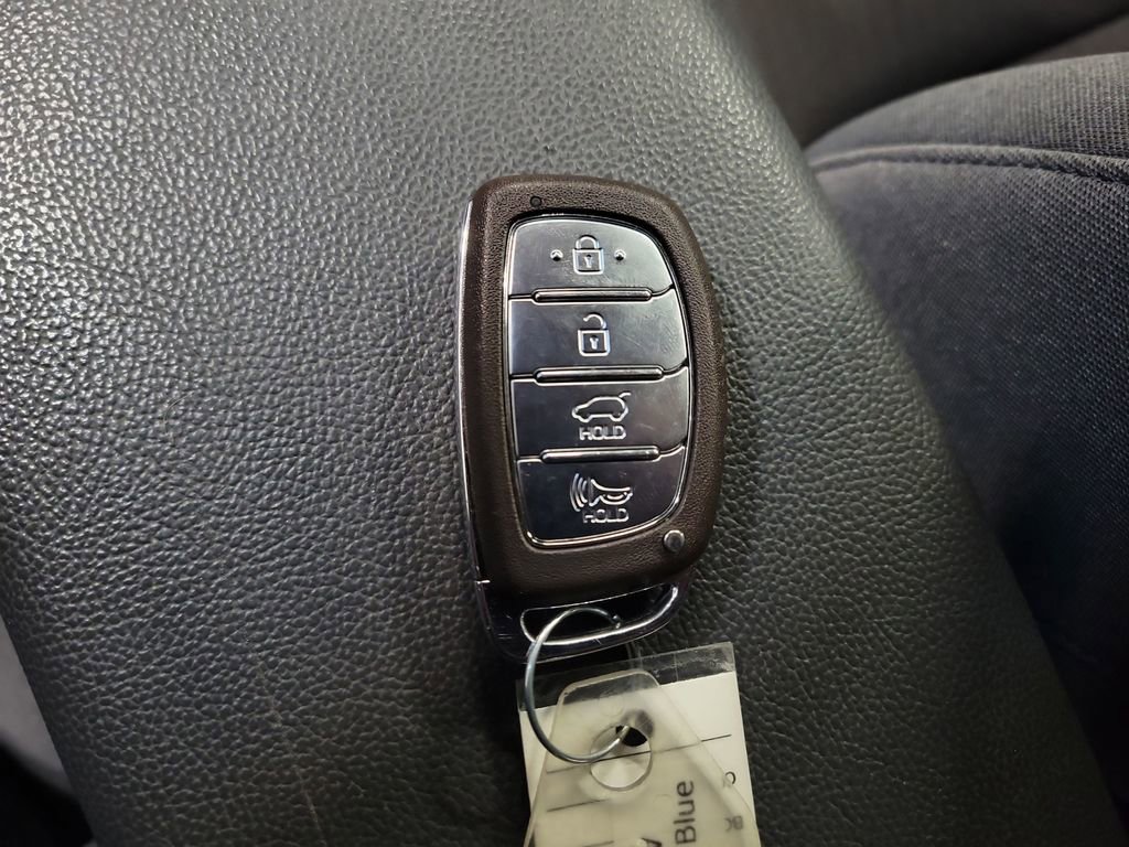 Used 2021 Hyundai Ioniq SEL image 16