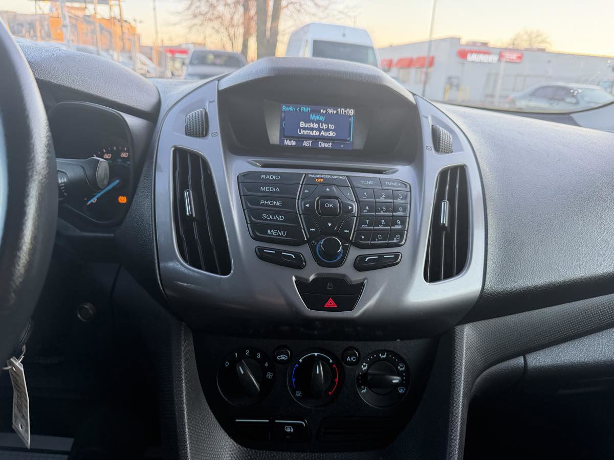 Used 2015 Ford Transit Connect XLT image 31