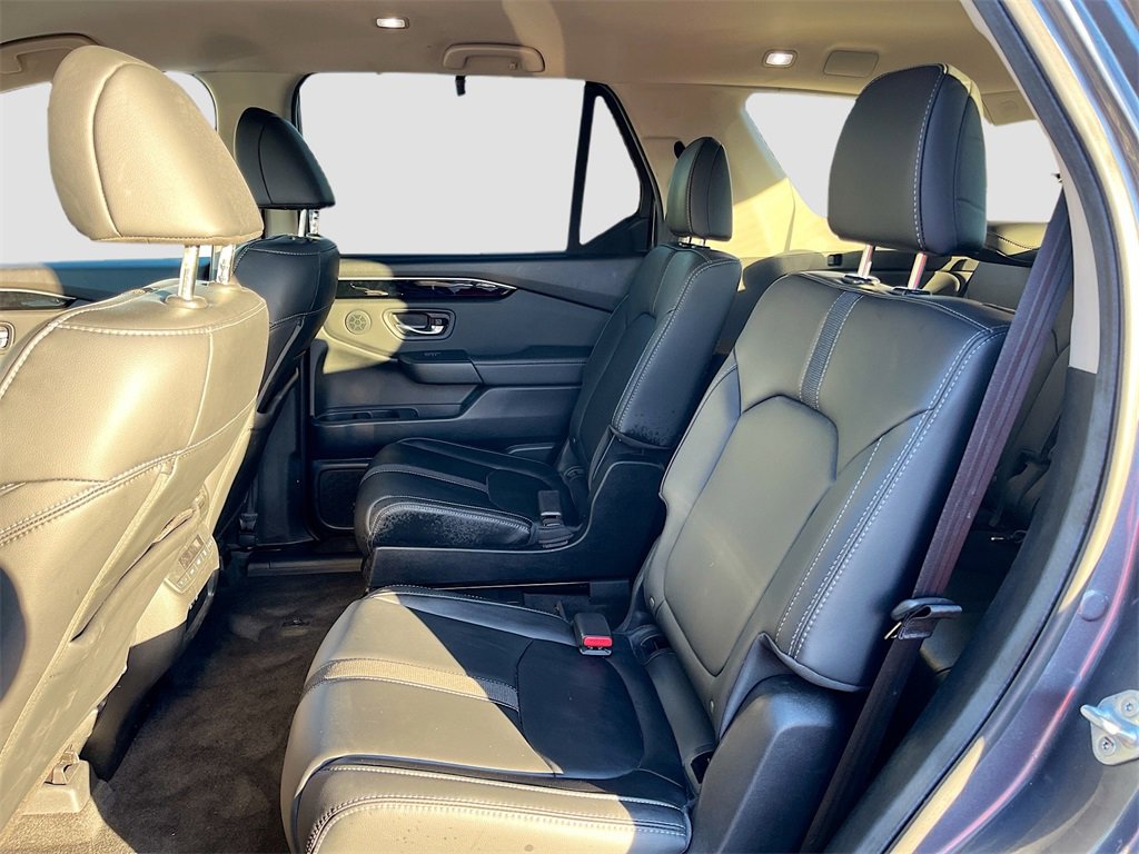 Used 2025 Honda Pilot EX-L image 23