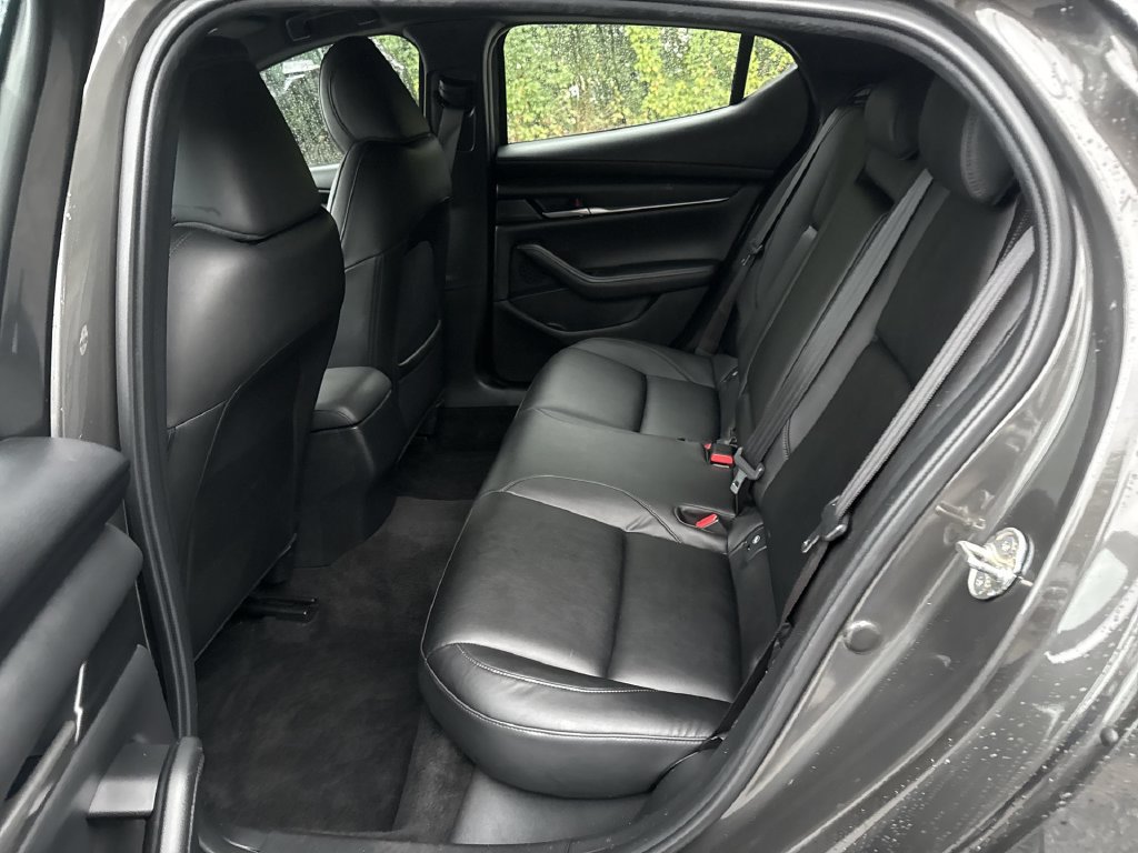 Used 2021 MAZDA MAZDA3 s FWD image 24