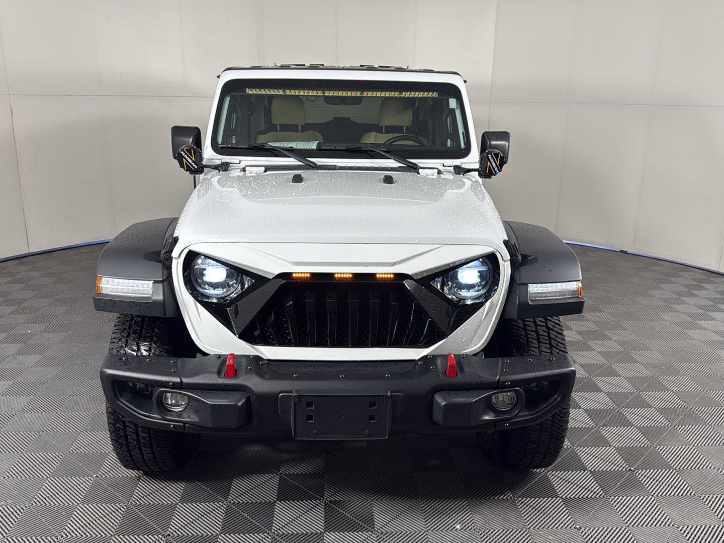 Used 2019 Jeep Wrangler Sport image 2