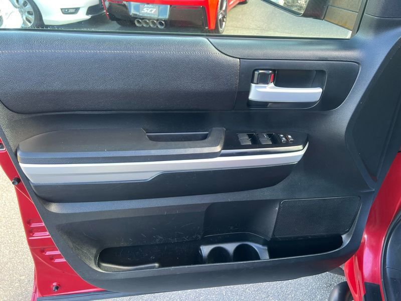 Used 2017 Toyota Tundra SR5 w/ SR5 Upgrade Package image 14