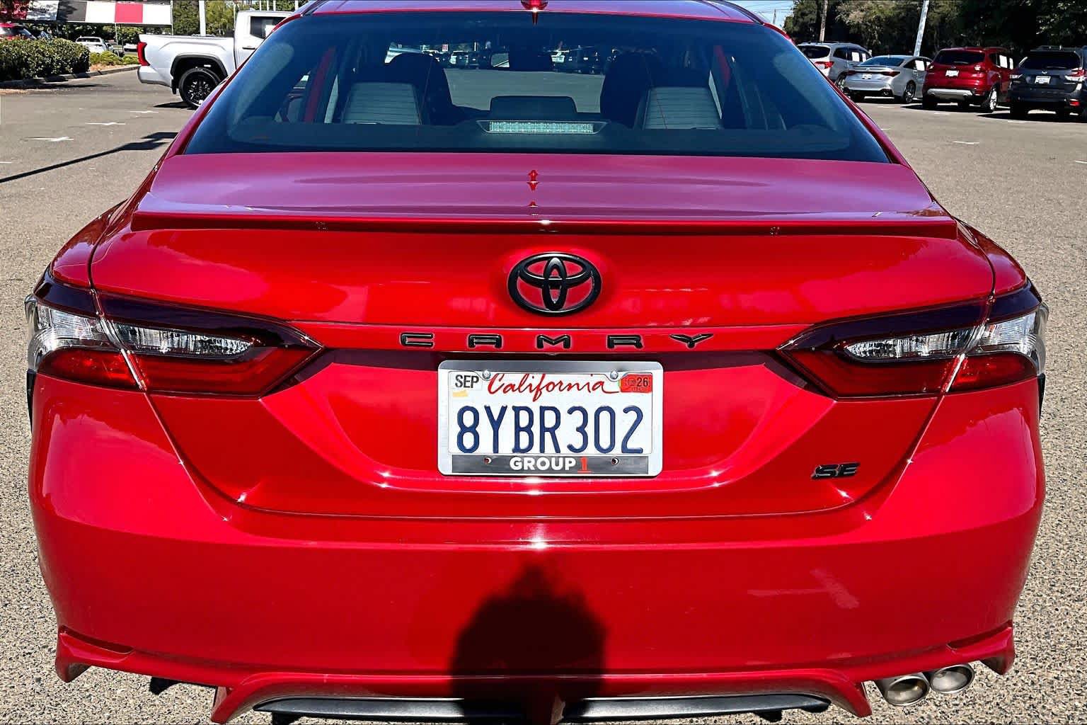 Used 2021 Toyota Camry SE w/ Convenience Package FWD image 9