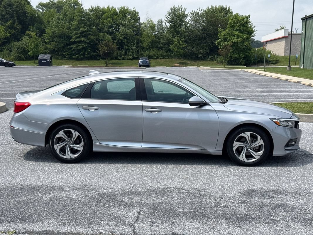 Used 2020 Honda Accord EX image 9