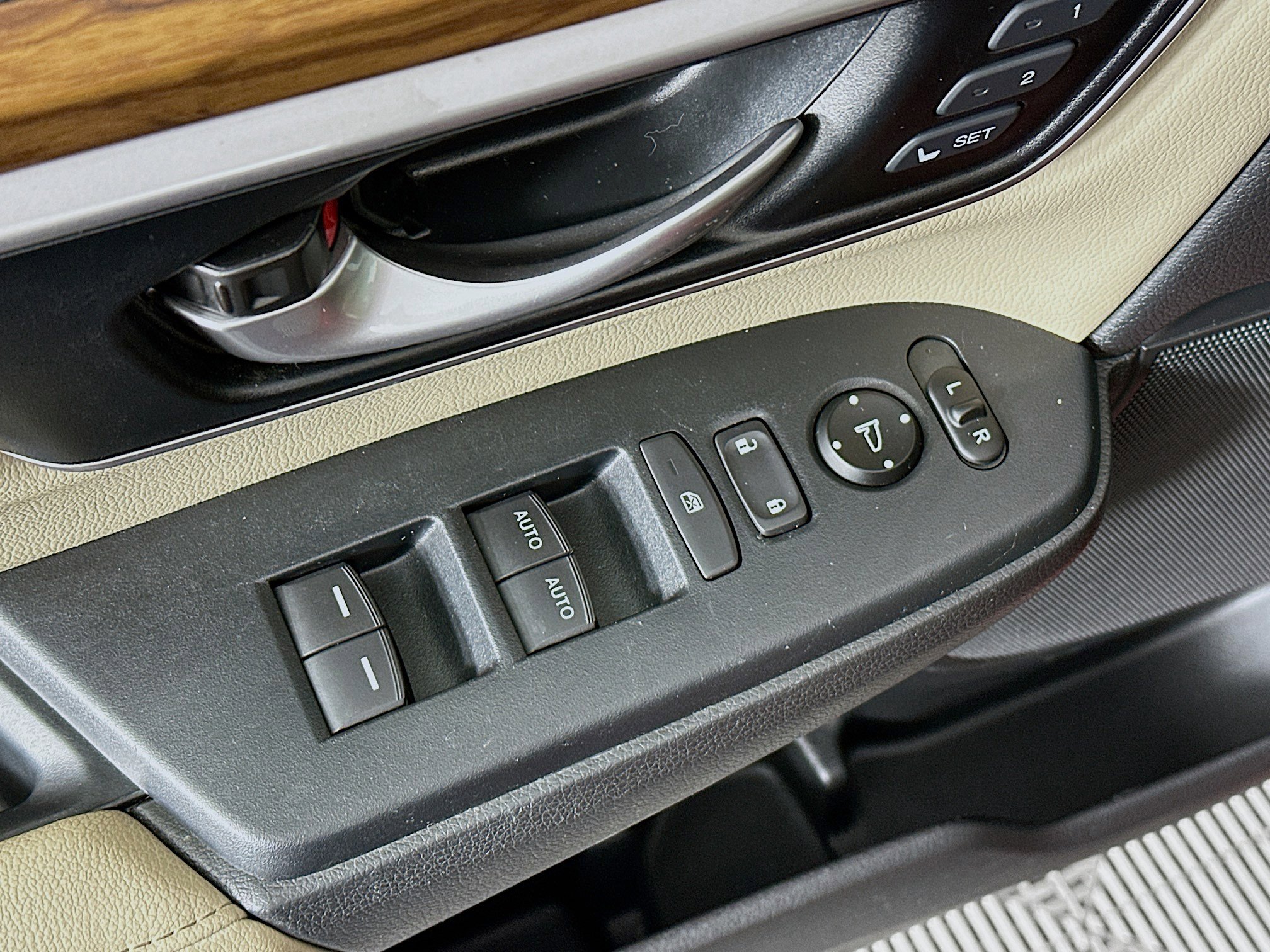 Used 2019 Honda CR-V EX-L image 15