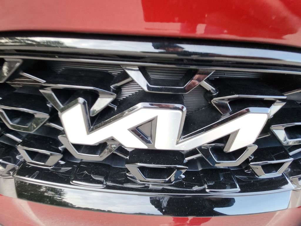 Used 2023 Kia Sorento SX image 35