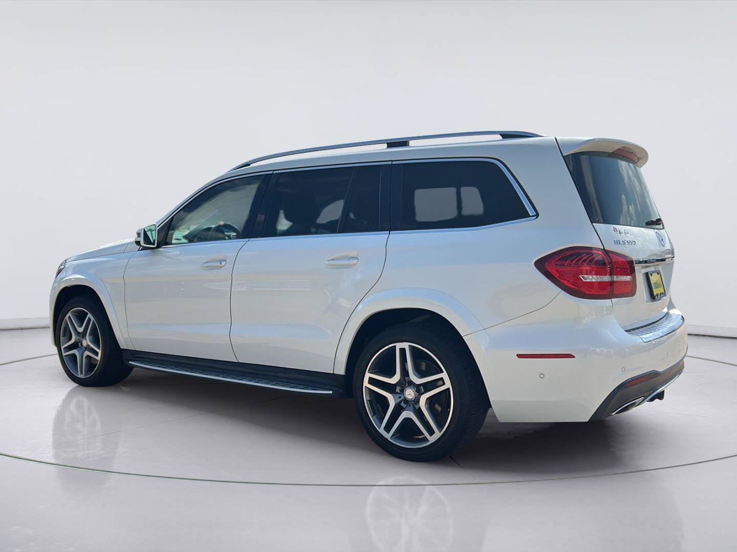Used 2017 Mercedes-Benz GLS 550 4MATIC image 6