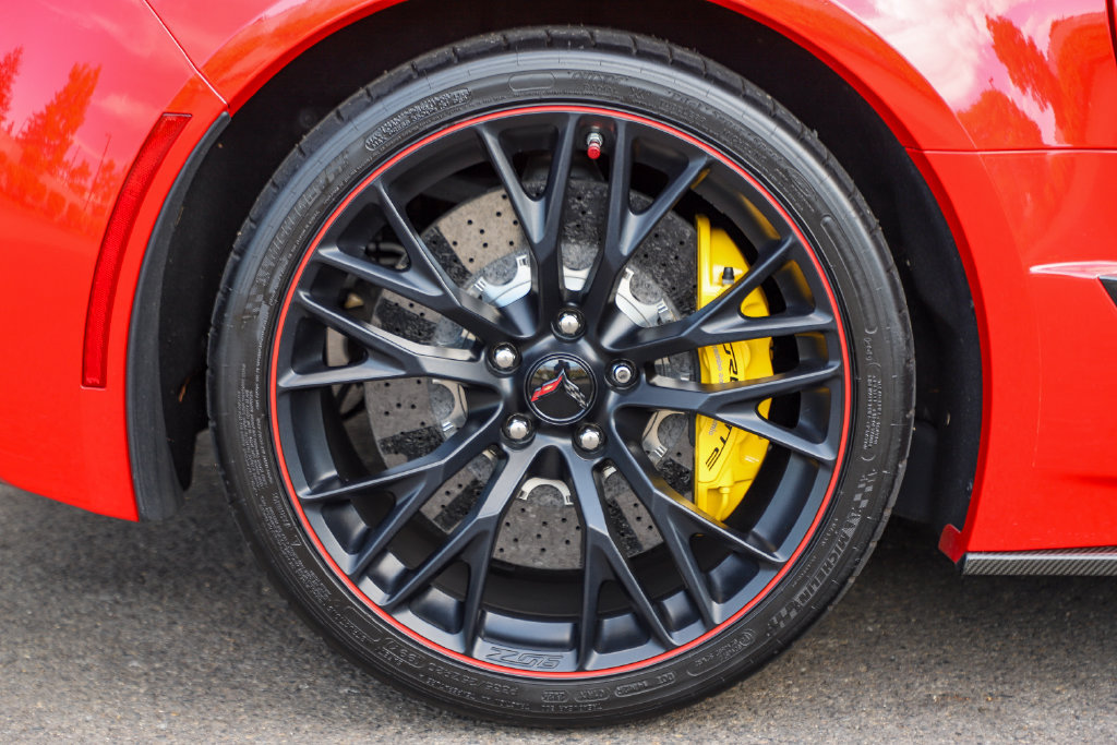 Used 2017 Chevrolet Corvette Z06 w/ Z07 Performance Package RWD image 70