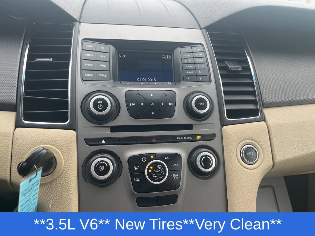 Used 2016 Ford Taurus SE FWD image 19
