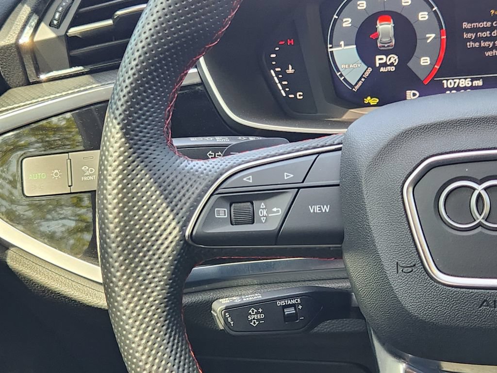 Certified 2025 Audi Q3 2.0T Premium Plus w/ Premium Plus Package AWD/4WD image 32