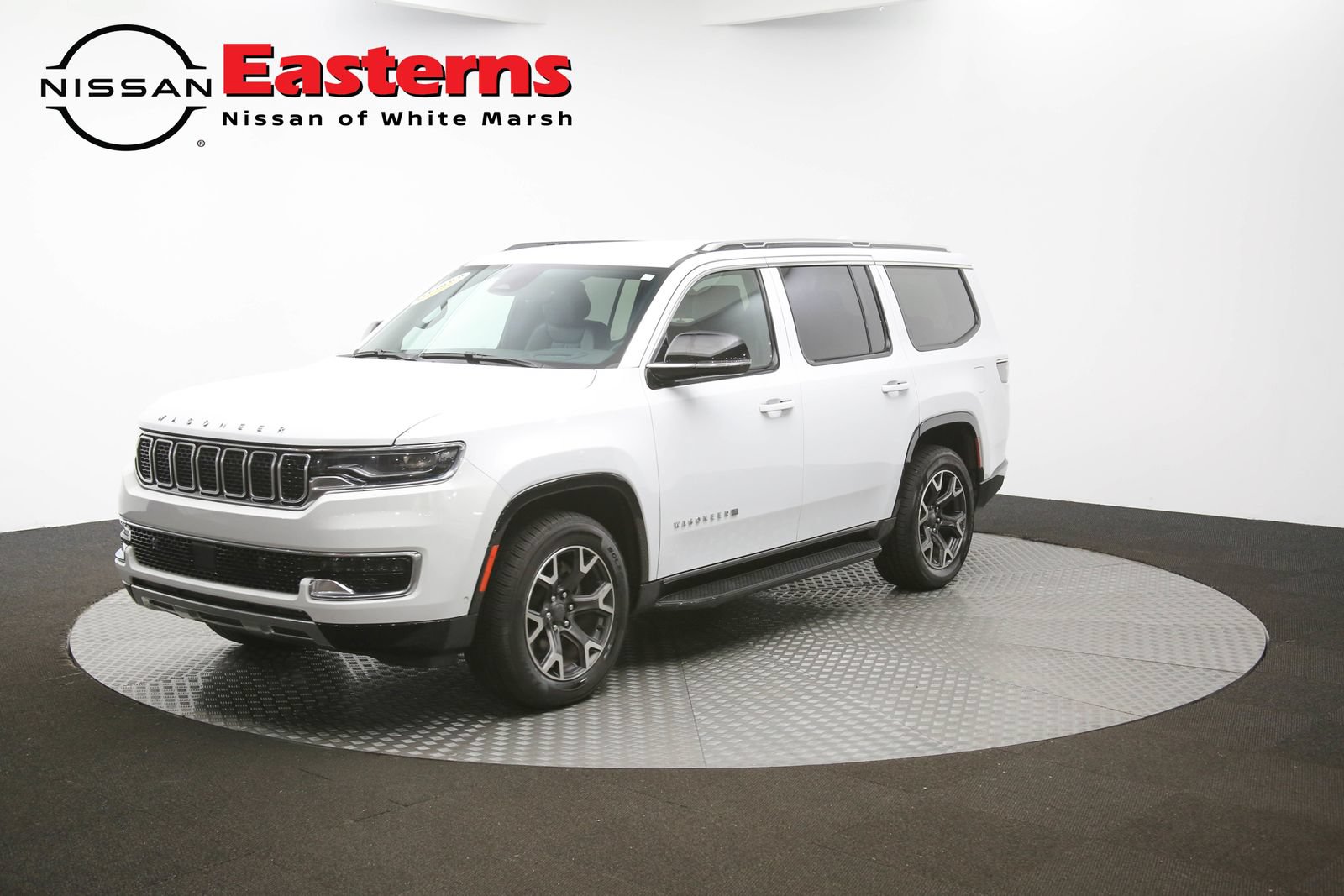 Used 2023 Jeep Wagoneer Series III w/ Preferred Equipment Group RWD image 54