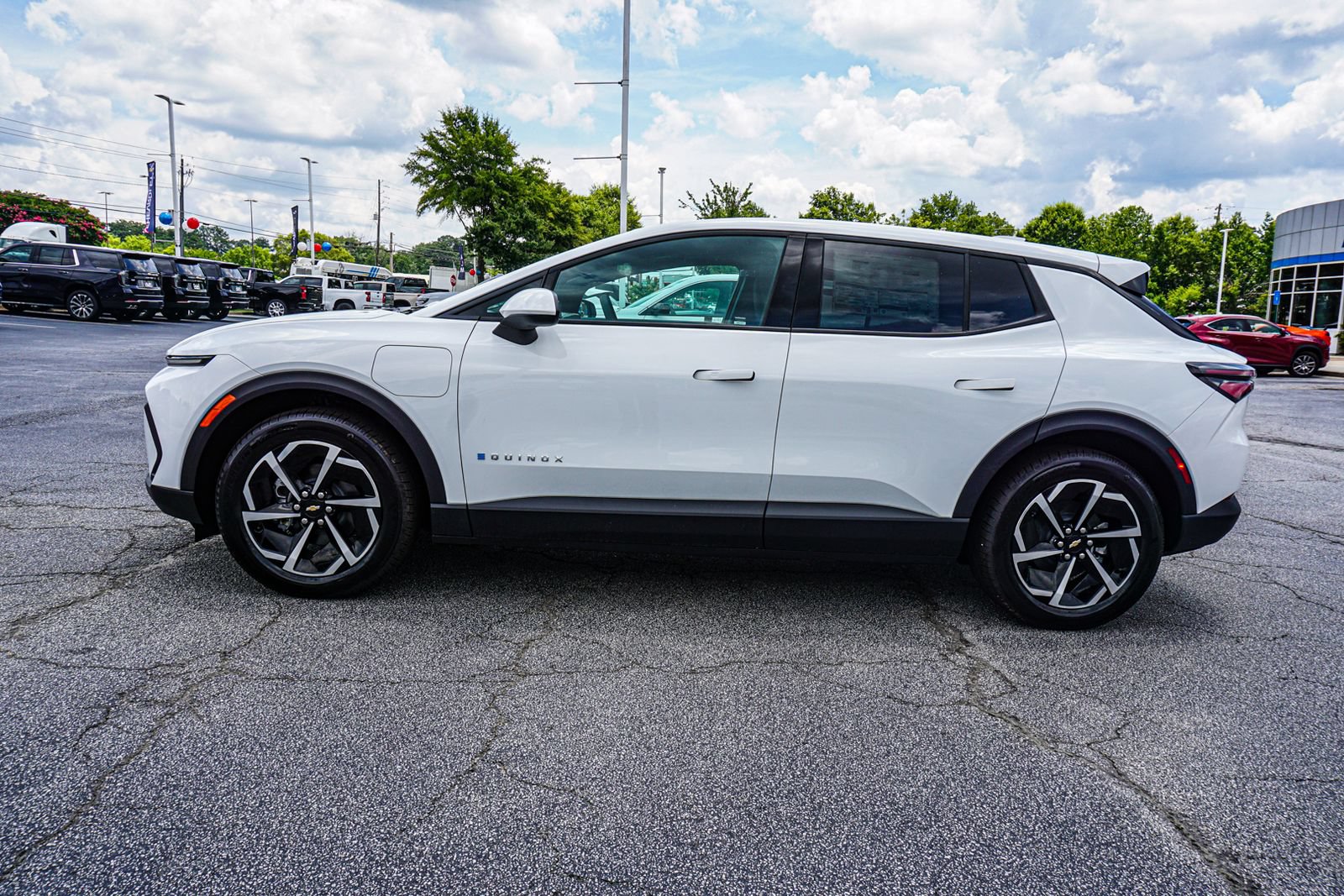 New 2026 Chevrolet Equinox EV LT FWD image 7