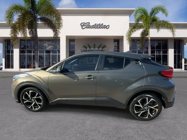 Used 2021 Toyota C-HR XLE image 9