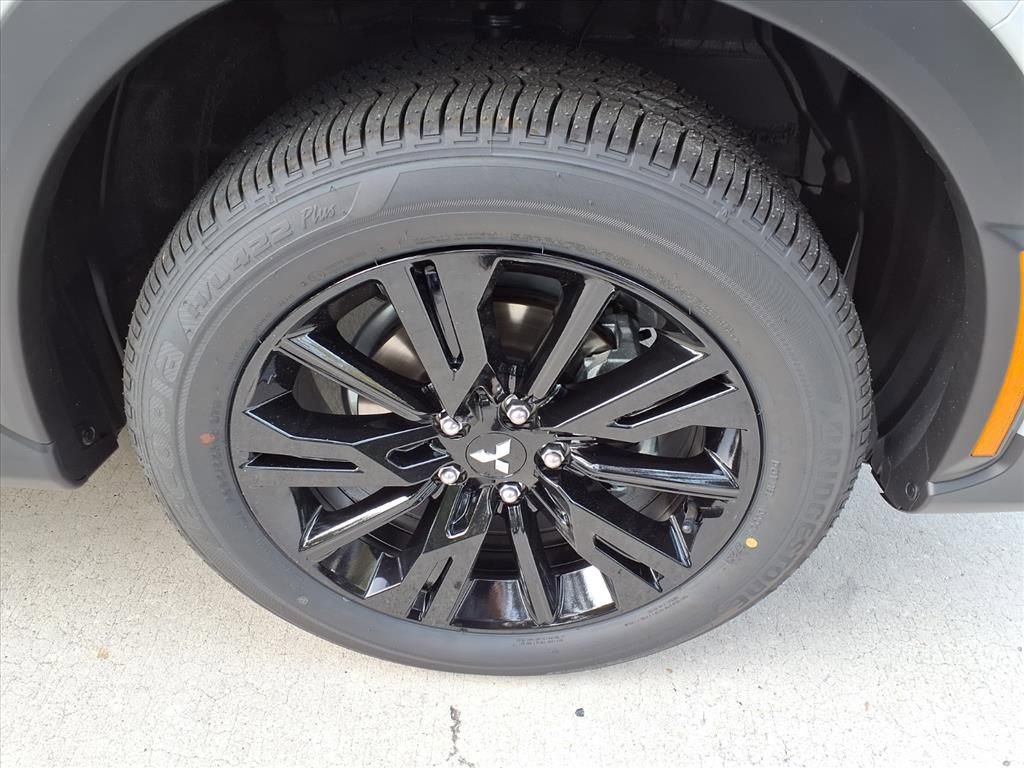 Used 2026 Mitsubishi Eclipse Cross LE AWD/4WD image 7