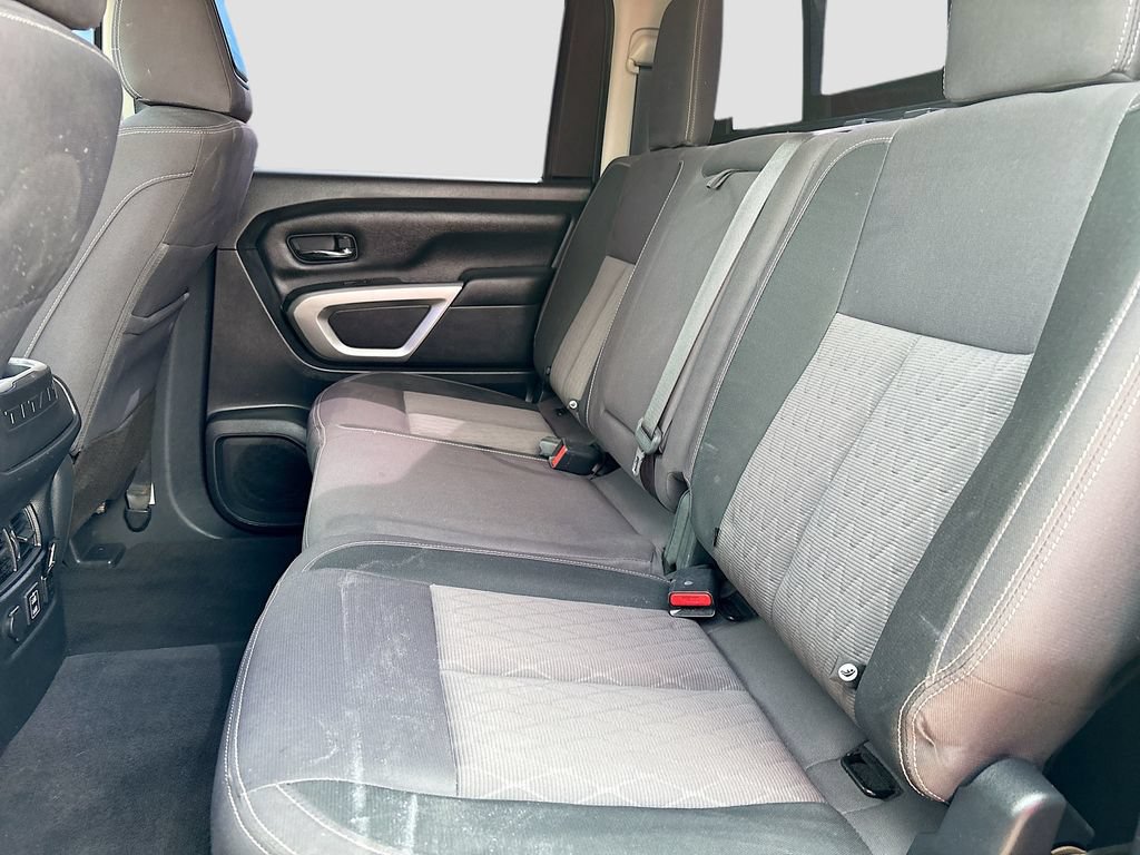 Used 2021 Nissan Titan SV w/ SV Convenience Package AWD/4WD image 23