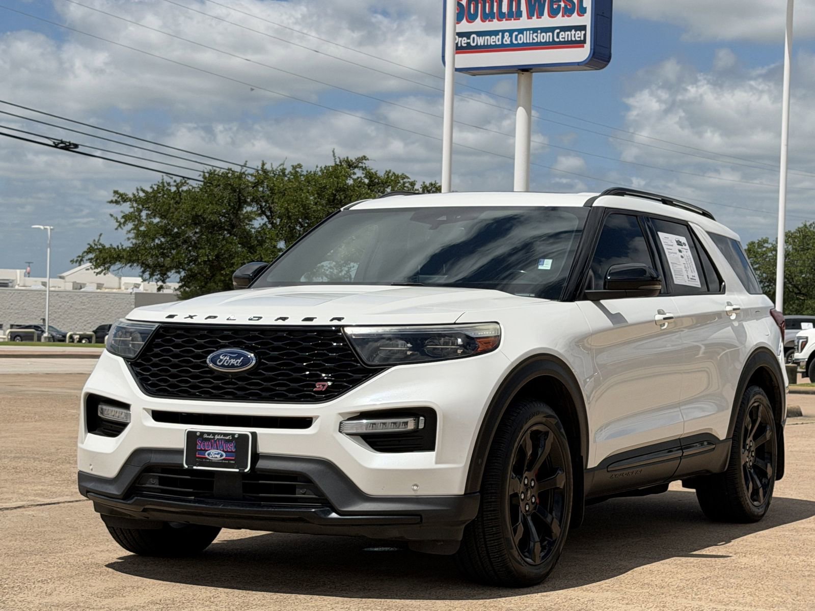 Used 2020 Ford Explorer ST w/ ST Street Pack AWD/4WD image 8