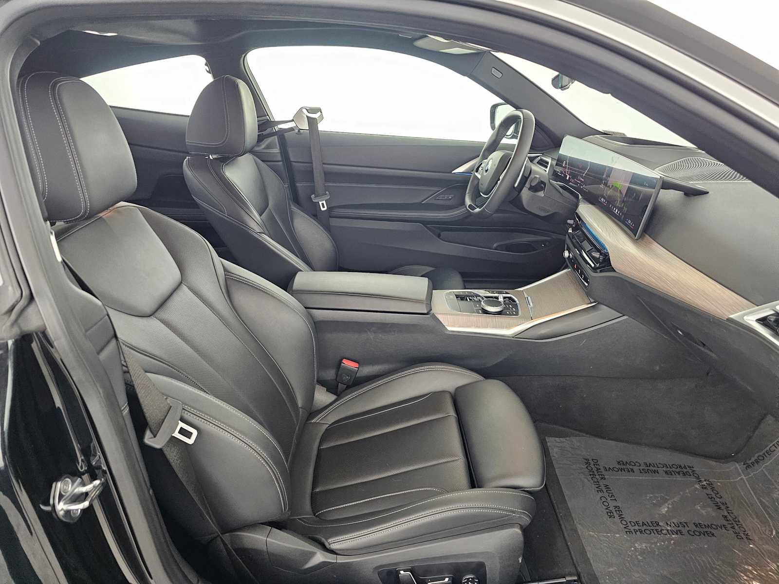 Used 2025 BMW 430i Coupe w/ Premium Package image 10