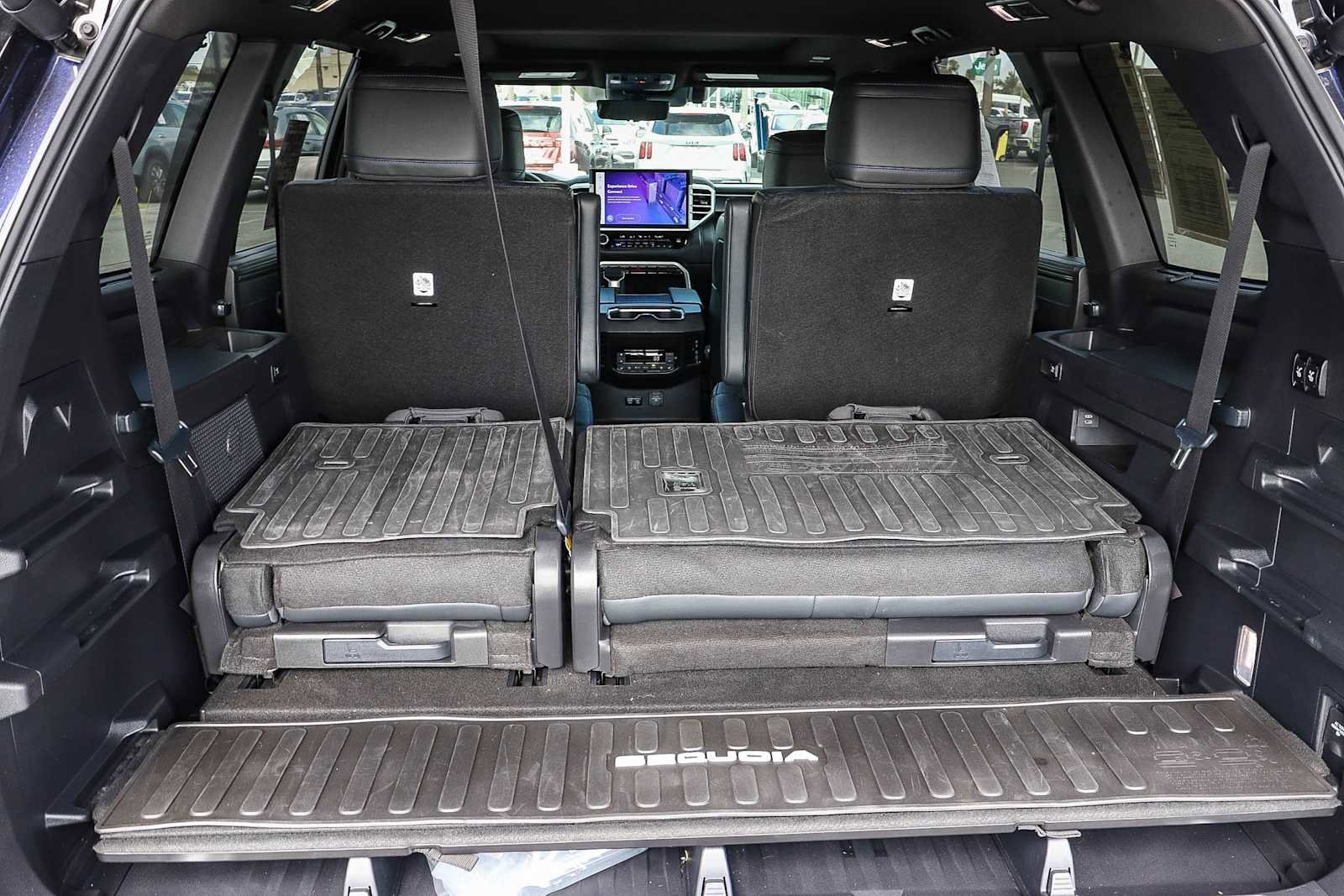 Used 2025 Toyota Sequoia Platinum image 20