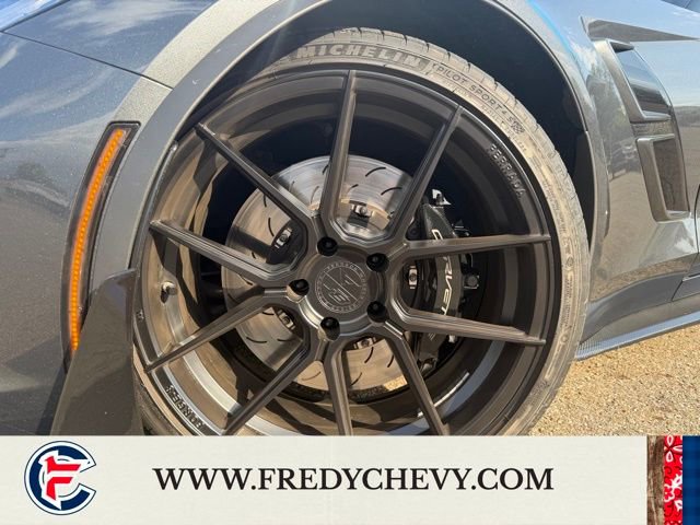 Used 2017 Chevrolet Corvette Grand Sport w/ Carbon Flash Badge Package RWD image 23