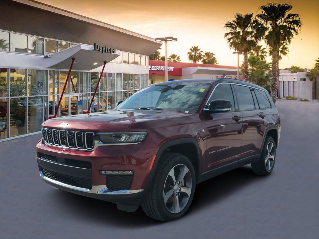 Used 2025 Jeep Grand Cherokee L Limited image 7