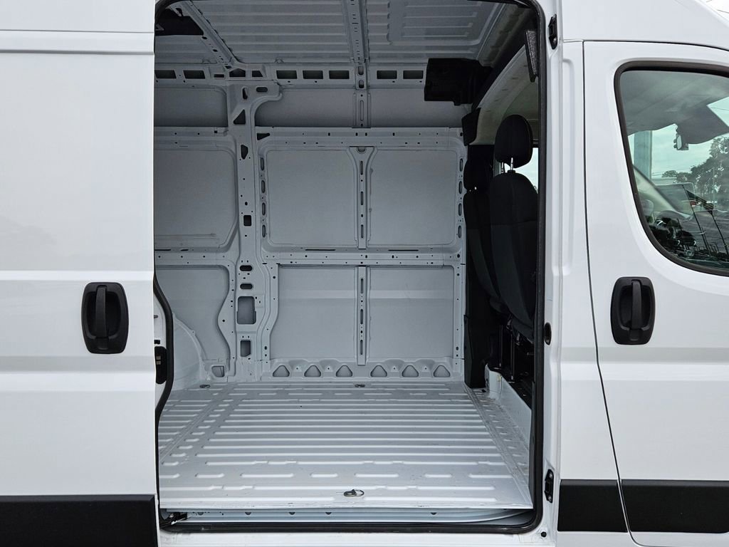 New 2026 RAM ProMaster 1500 w/ Convenience Group image 14