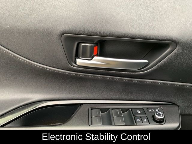Certified 2021 Toyota Venza XLE w/ Softex Package image 16
