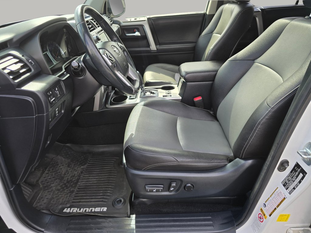 Used 2018 Toyota 4Runner SR5 Premium AWD/4WD image 21