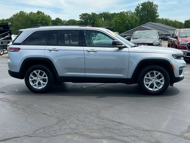 Certified 2024 Jeep Grand Cherokee Limited AWD/4WD image 53