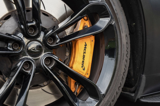 Used 2013 McLaren MP4-12C Spider RWD image 69
