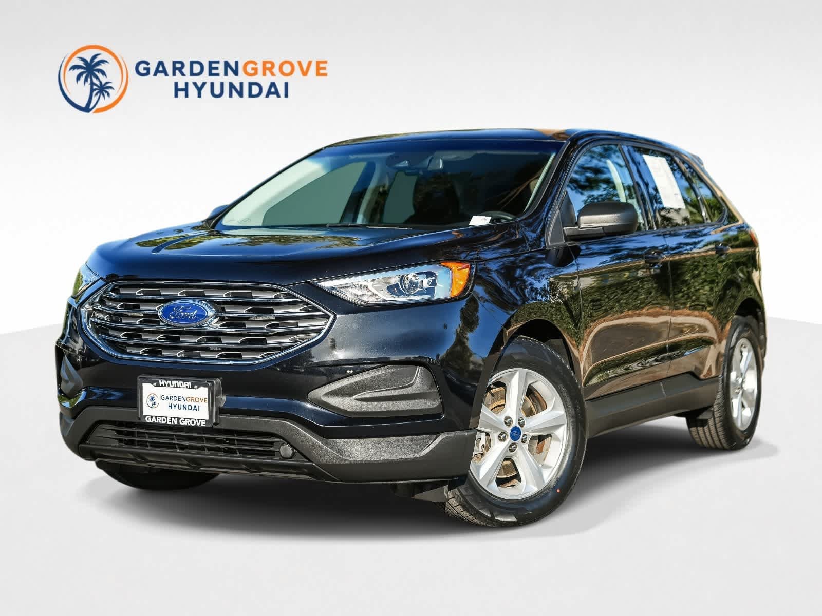 Used 2020 Ford Edge SE w/ Cargo Accessory Package