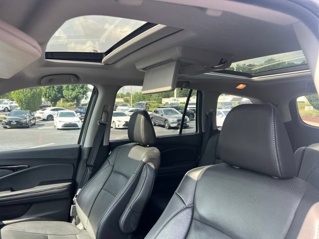 Used 2019 Honda Pilot Elite image 16