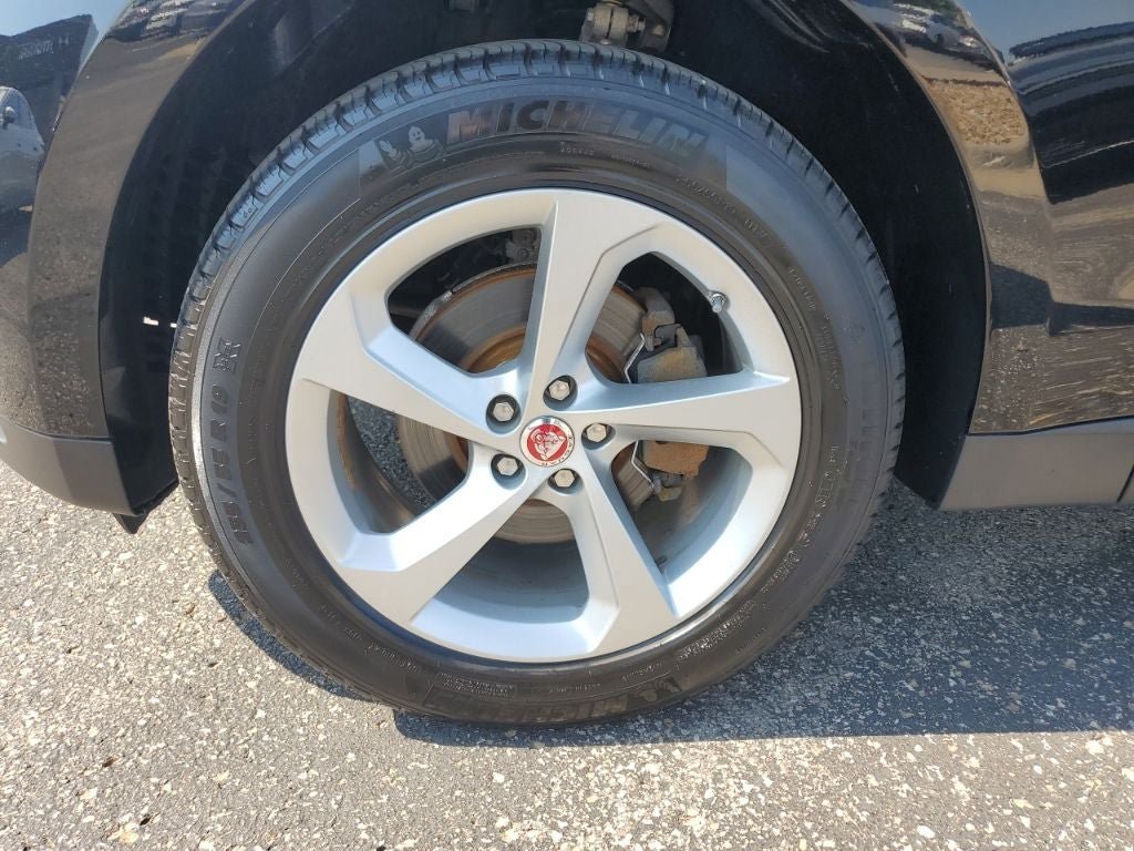 Used 2019 Jaguar F-PACE Premium AWD/4WD image 14