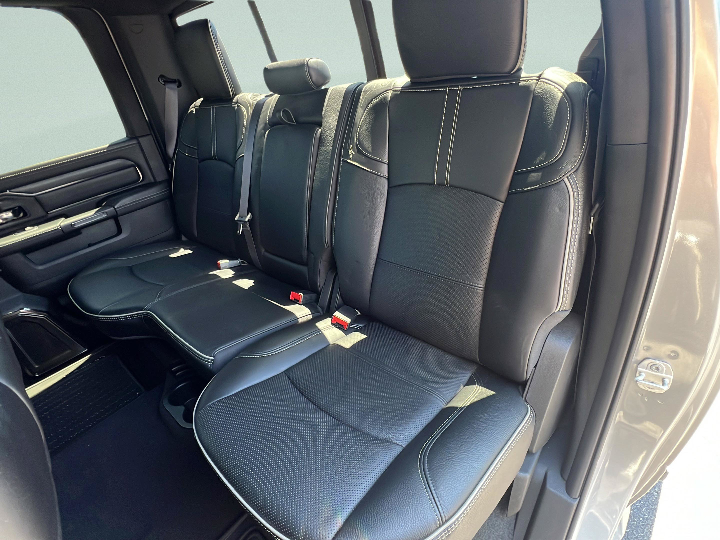 Used 2023 RAM 2500 Limited AWD/4WD image 10