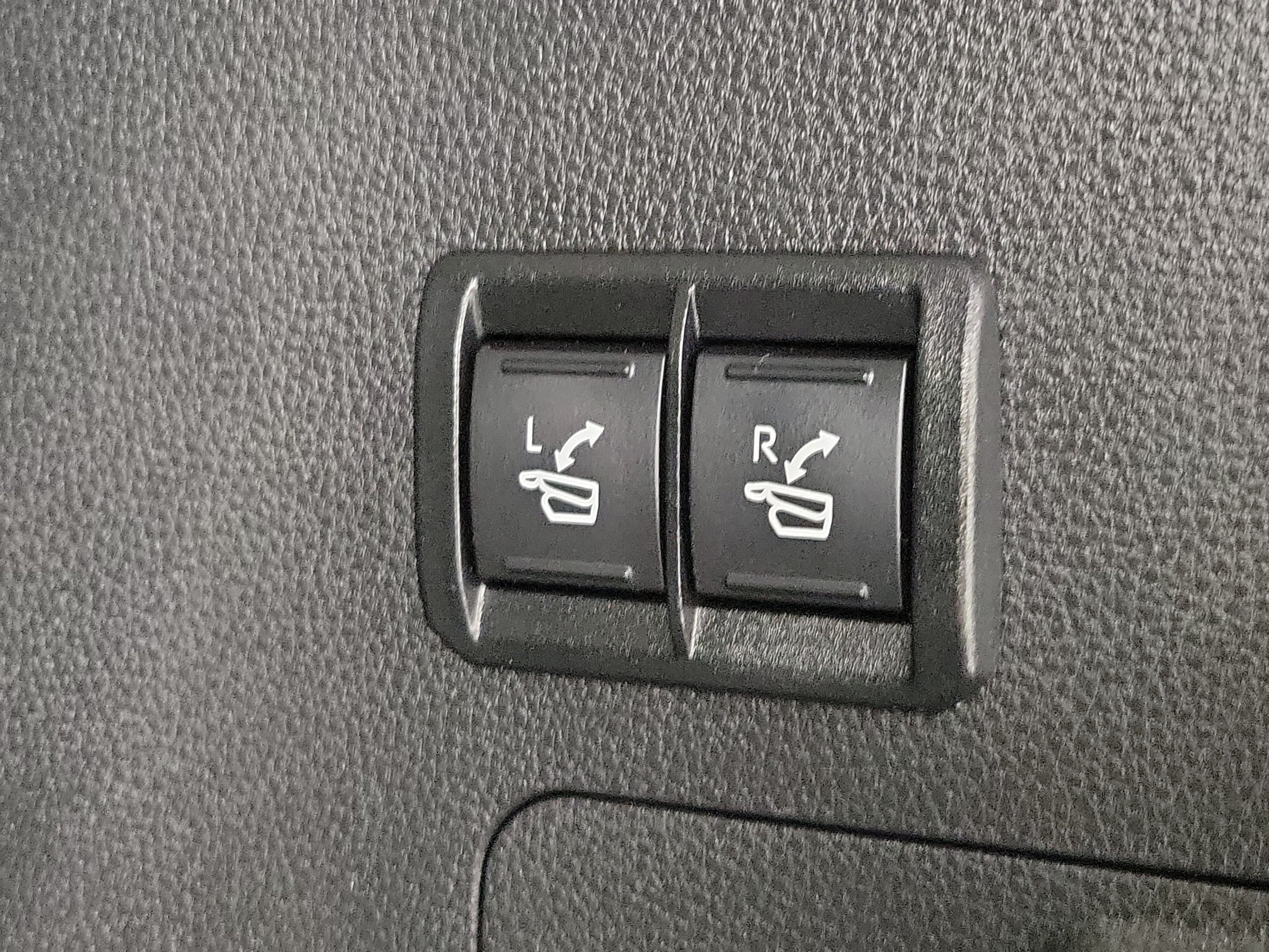 Used 2024 Toyota Sequoia SR5 w/ SR5 Premium Package AWD/4WD image 11